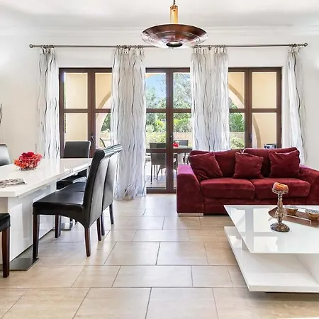 Lovely Ground Floor Medusa In The Heart Of Aphrodite Hills Διαμέρισμα