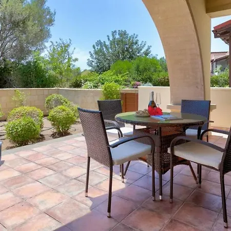 Lovely Ground Floor Medusa In The Heart Of Aphrodite Hills * Κούκλια